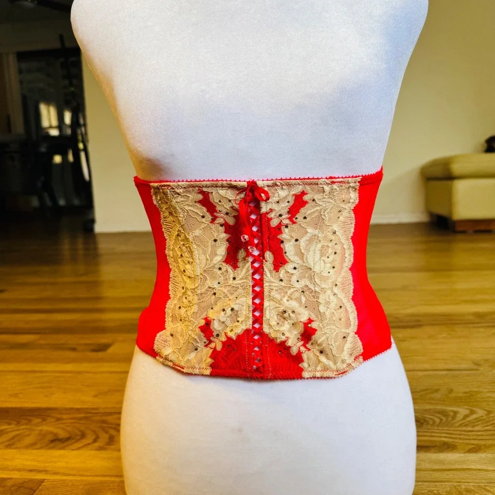 Victorias Secret‎ Very Sexy Red Lace Rhinestone Waist Cincher Corset Belt XS/S
